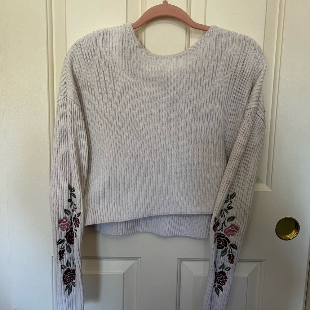 Light Gray Floral Embroidered Cropped  Sweater - Size XS